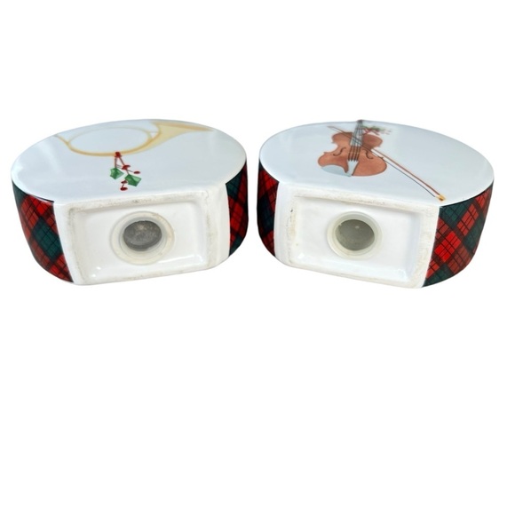 Arita Tartan Plaid Salt & Pepper Shaker Set Christmas Holiday Table Discontinued - Picture 5 of 5